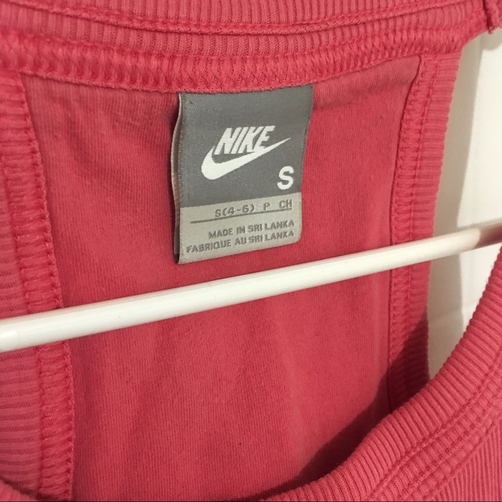Nike Ribbed Workout Top - Picture 3 of 6